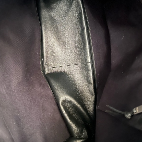 YSL Rive Gauche Tote in Smooth Leather - Picture 3 of 5